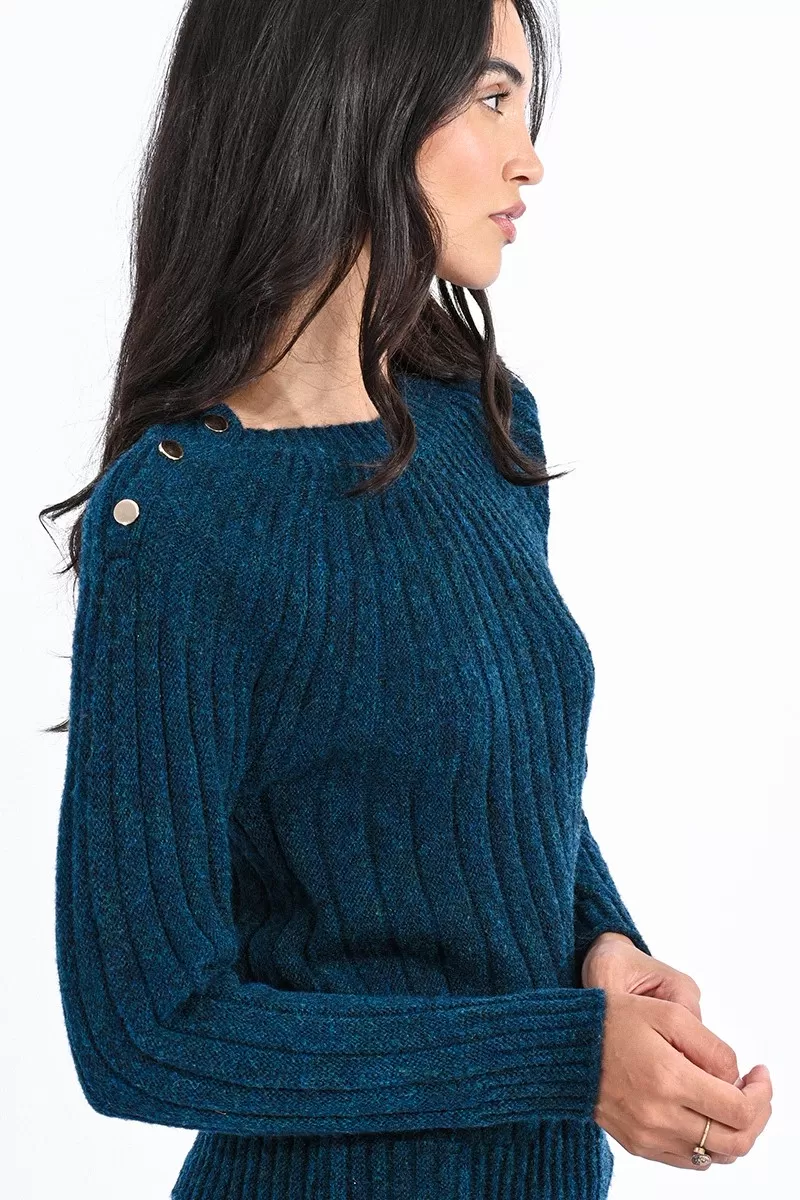 pull-raglan-avec-boutons-aux-epaules MB2