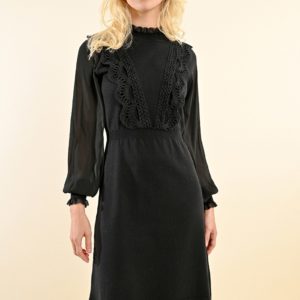 Robe maille à volants