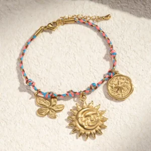 Bracelet corde tressée breloques