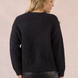 Pull fleurs en relief